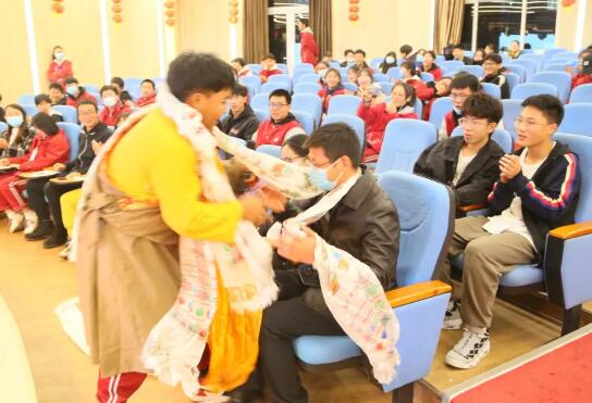 ������ʵ��ѧУ���ݻ