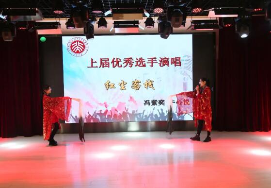 ������ʵ��ѧУ����