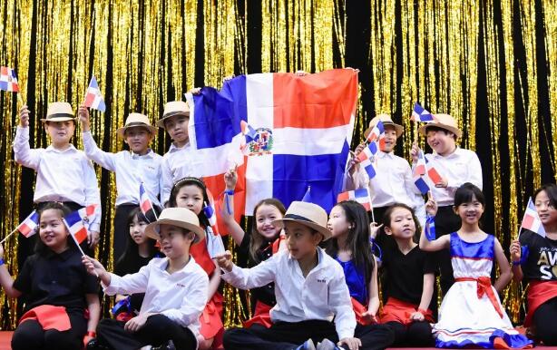 ���Ϲ���˫��ѧУ