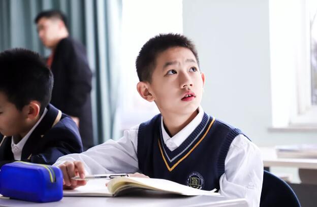 �����¸�ѧ�����ѧУ������ѧ