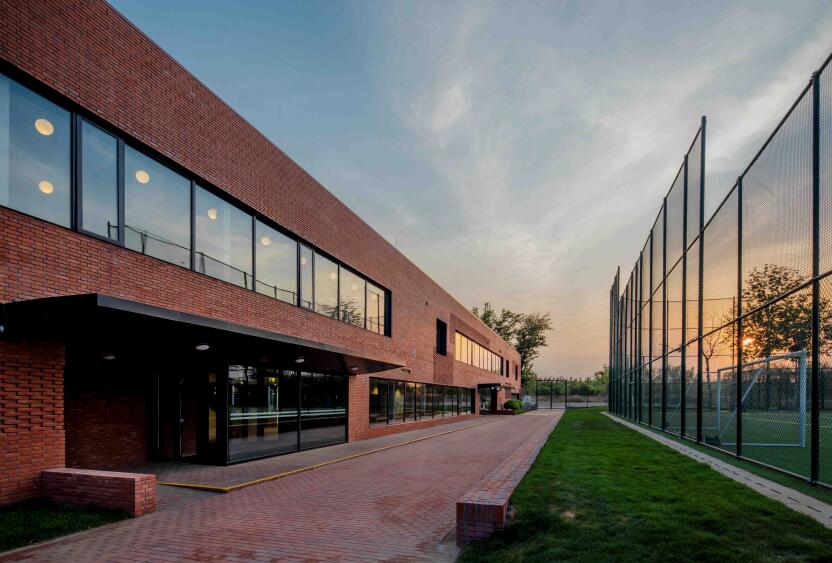 �����ǹ���˫��ѧУ