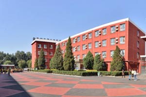 �йش������ѧУ