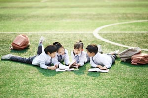 ������������ѧУ���ʳ��в���ѧ����