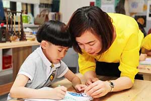 �����г���������ѧУ�γ���ϵ����Щ��