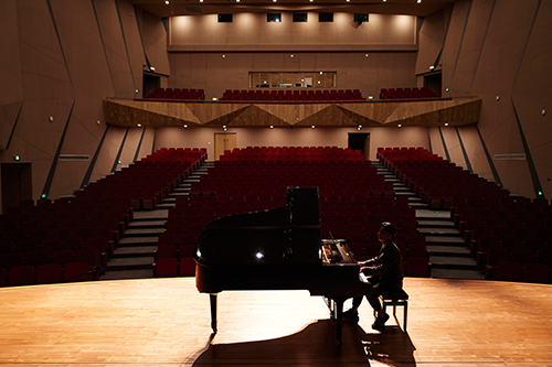 ������������ѧУ�糡