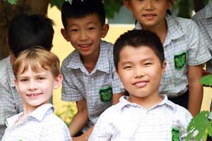 ������˽��������ѧУ�γ���ϵ