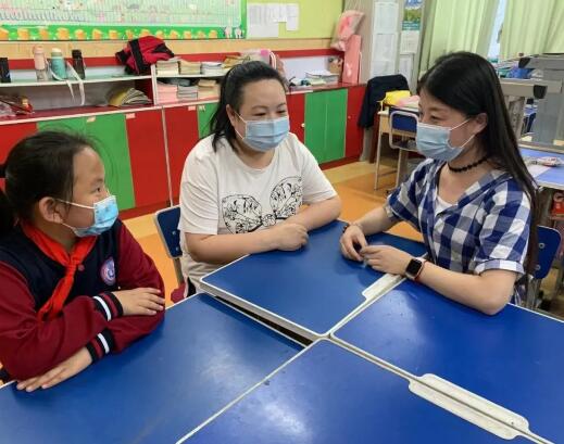 ���������ѧУСѧ��-��·����ѧУ