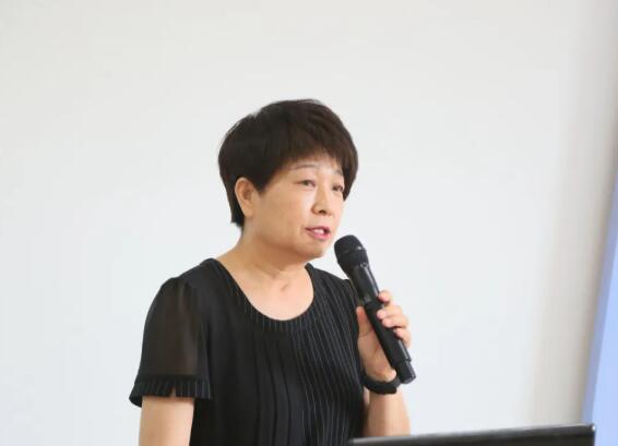 ������ʵ��ѧУ