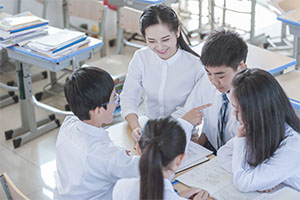 �����з�ɽ��ŵ�°���ѧУ