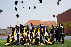 �����г���������ѧУ2021���ҵ������չ�ᣬ�������