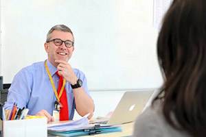 ������������ѧ����16����ѧ����ͻΧ�������Ƚ���Kaiwen News��