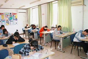 ������ʵ��ѧУ