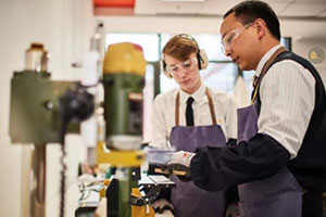 �����յ�˫��ѧУ����Сѧ����ô����