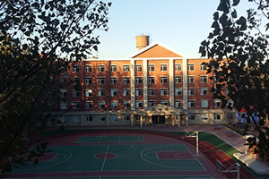 北京新桥外国语高中学校