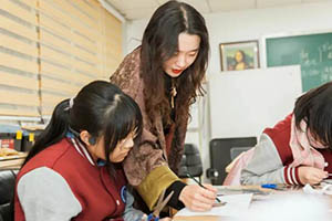 �����¸�ѧ�����ѧУ���в�����������2021��9����ʽ��أ�