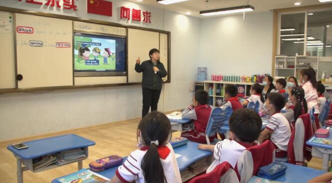 ������ʵ��ѧУ