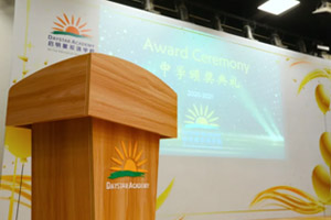 �߹�ʱ�̣�������˫��ѧУ�ν���ѧ����ֵ�ѧ����