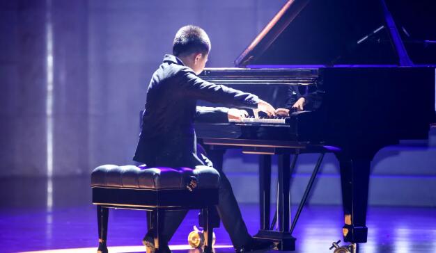 �������Ϲ���ѧУ