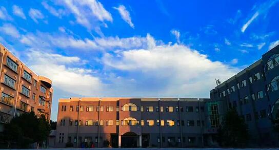 �����в���ѧУ