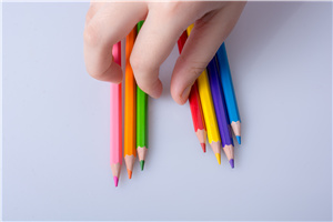 中南财经政法大学在职研究生每年缴纳学费吗