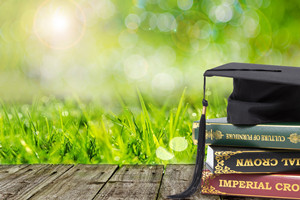 ���⾭��ó�״�ѧ��ְ�о�����֤��Ҫ�೤ʱ��