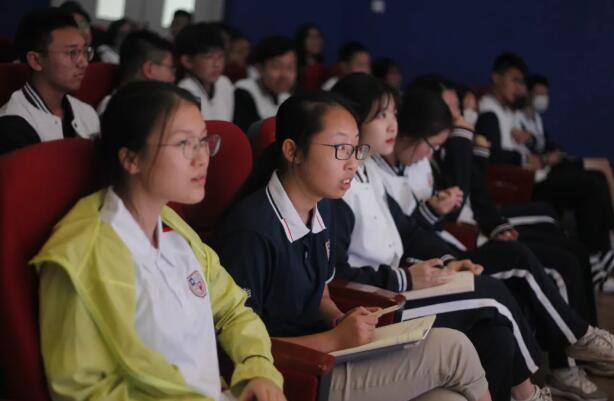 �����������ʸ���