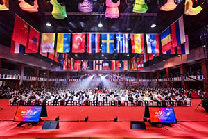 �﷫�𺽣�إ���ٹ⣡��������ѧУ��ף��У25����