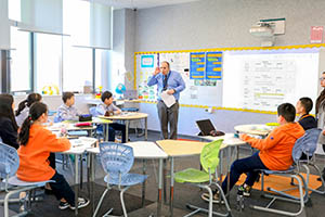 ҫ�����ʽ���ѧУ����У���γ���ϵ?