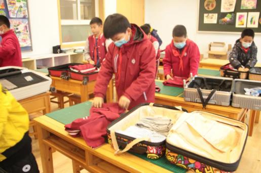 ������ʵ��ѧУ