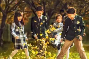 ������˽�����ѧУ���ʳ��в��γ���ϵ