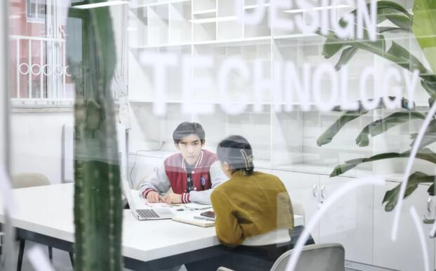 北京新府学外国语学校