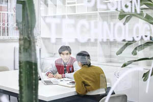 �����¸�ѧ�����ѧУ���ʸ�������ѧ�����Ļ�רҵ����ץ��˫��ѧͨ����