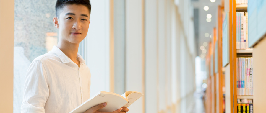 �ӱ����ŵ���ѧУ����Щ