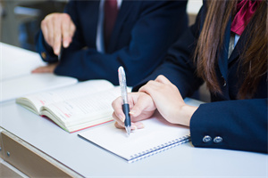 �ձ���ѧ��߱���Щ�������ձ���ѧԤ������Щ���ƣ�