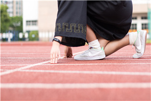 双证在职研究生能包过吗