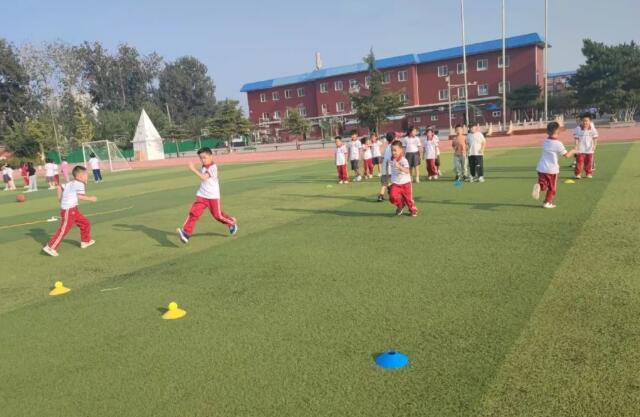 �����з�̨���±���ѧУ