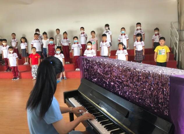 �����з�̨���±���ѧУ