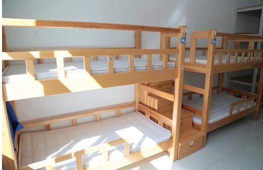 �����з�̨���±���ѧУ