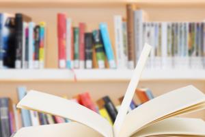 华东交通大学继续教育学院成考需要什么申请材料？