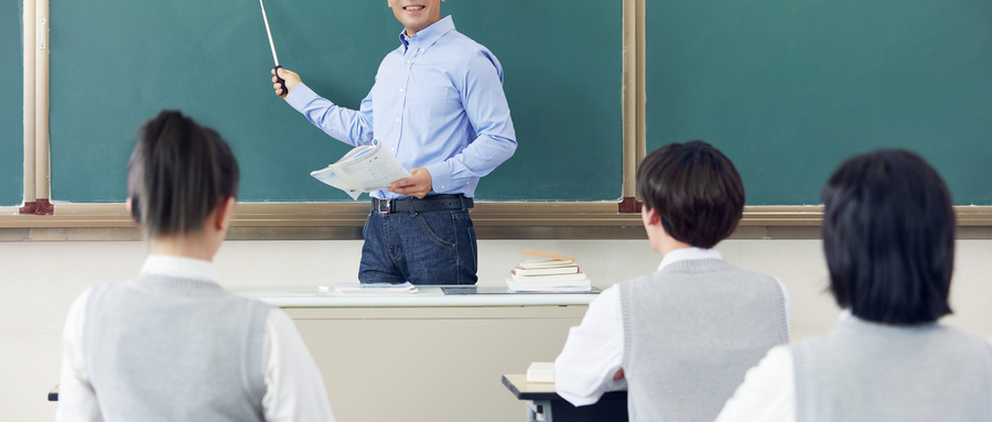 初中学人工智能专业好不好?