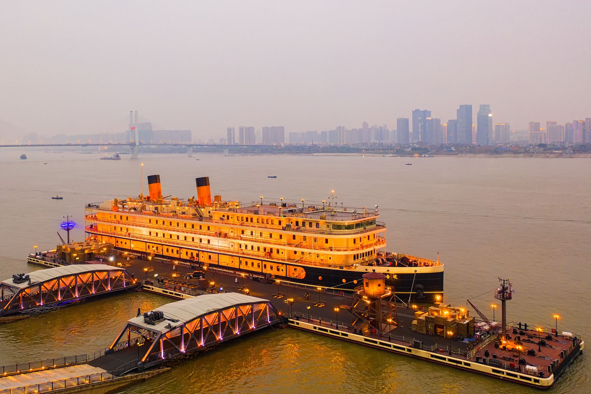 ��ְ�������ֳ��������רҵѧ�ѱ�׼