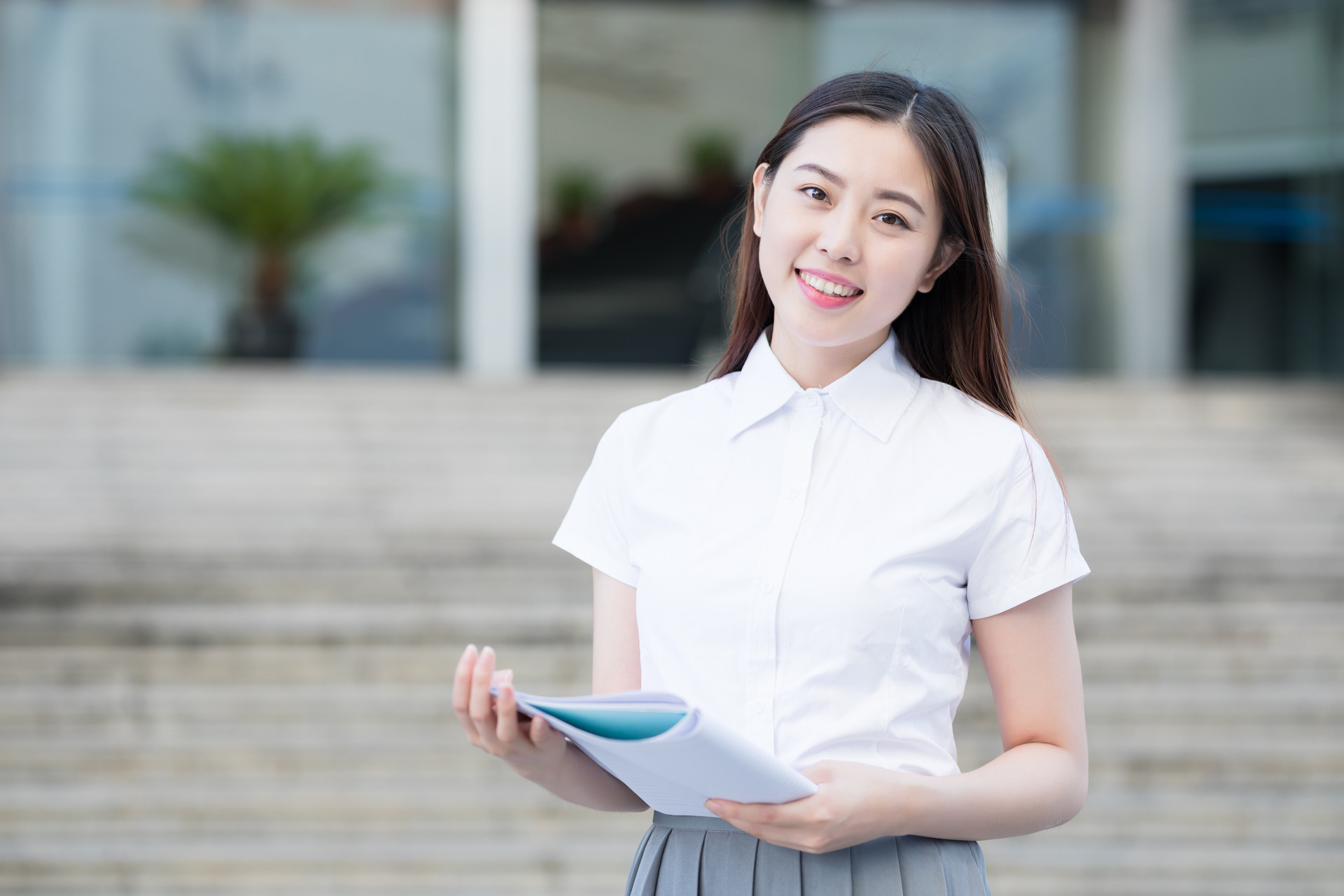 文科女生学什么专业好就业?