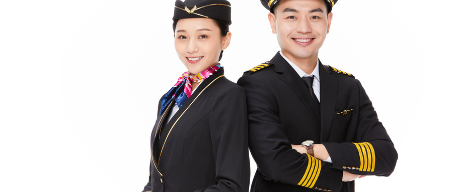 摄图网_501686502_wx_机长和空姐服务形象(企业商用).jpg