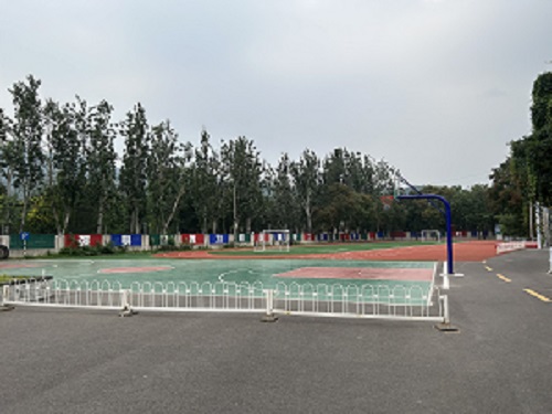 北京东方红学校.jpg