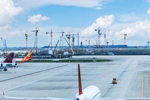 �������շ���רҵѧУһ����ö��٣�