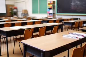 上海立达学院继续教育学院航空服务专业分数线是多少？