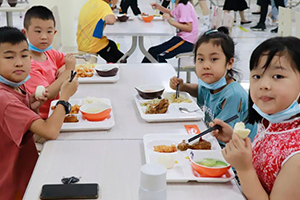 北京东方红学校餐饮怎么样？有健康保障吗？