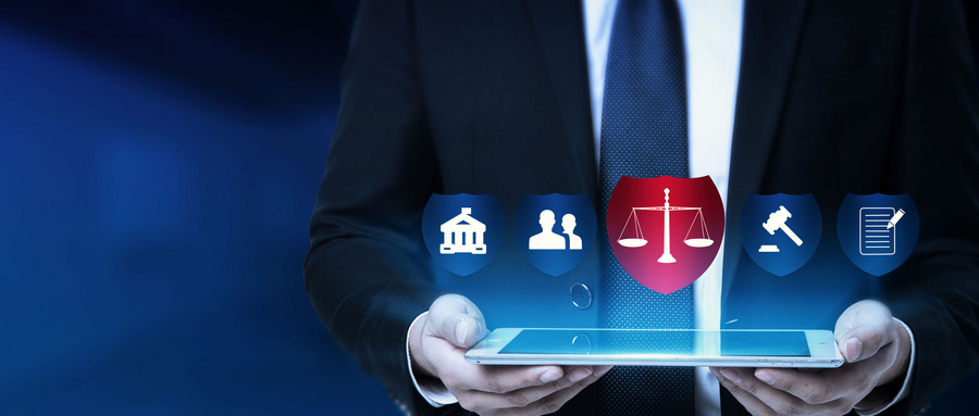 广西省哪些学校招法学专业?