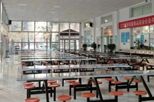 华油荣德小学食堂介绍——“五好”食堂，让孩子们吃得安全、健康和营养