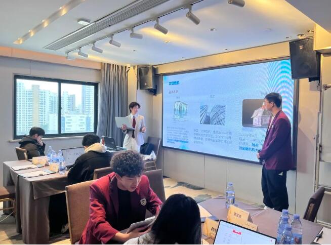 ����ͬ�������ѧУ��������g